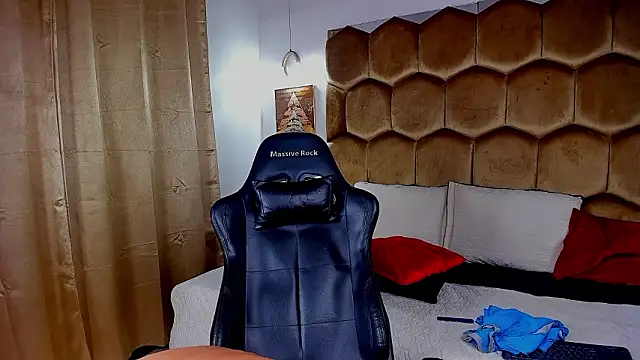 Онлайн чат XXX Emmet_CollinsJS