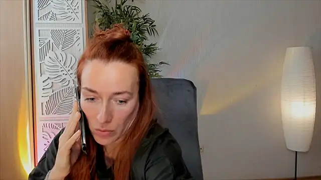 RebeccaMartinez 即時 XXX 聊天