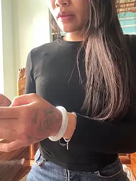 hello_mie's Webcam Show