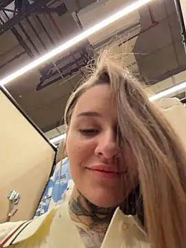 KishaMur's Live XXX Chat