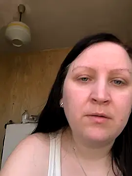 Milla-23 现场XXX聊天