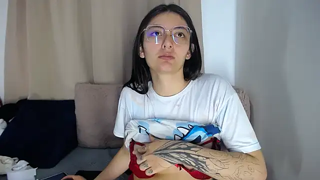 lessliee22_'s Live XXX Chat