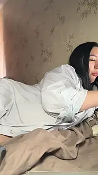 Naughtbaby_2025's Live XXX Chat