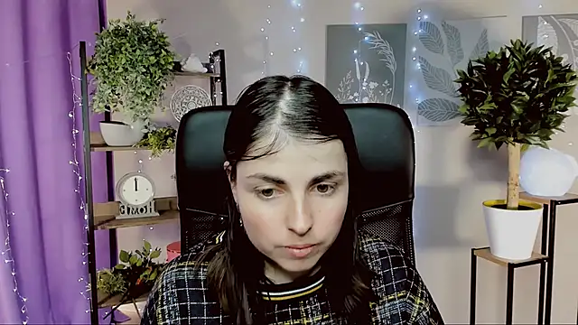 MartaEdams' Live XXX Chat