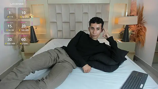 Zahir_Ashar's Live XXX Chat