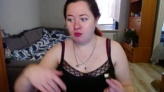 دردشة KateeSunnyy الجنسية المباشرة