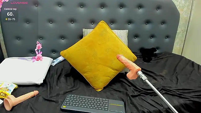 Iam_charlotte69's Live XXX Chat