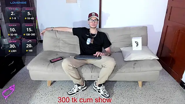 Vlad__night's Live XXX Chat