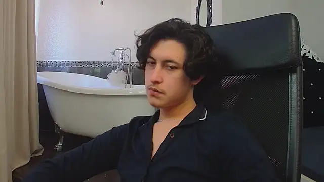 GriffinDane's Live XXX Chat