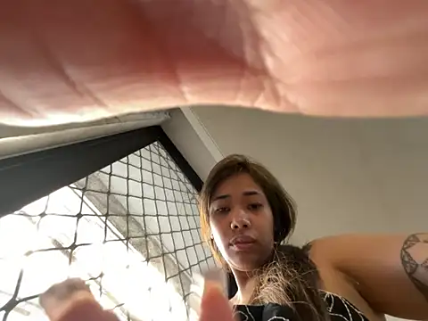 strawberryblossom93 现场XXX聊天