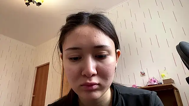 دردشة YourMiIa الجنسية المباشرة