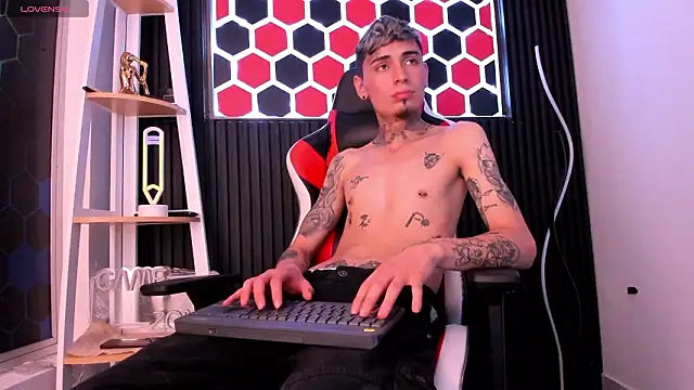 Max_Hader_ webkamerás műsora