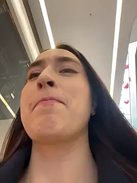 Holly_Play webcam show