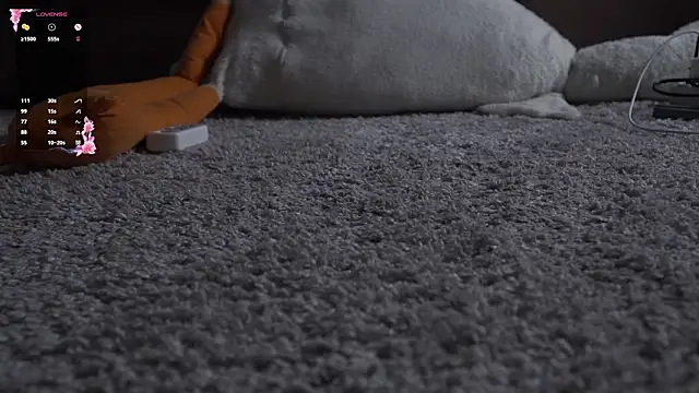 norakisses: онлайн-секс-чат