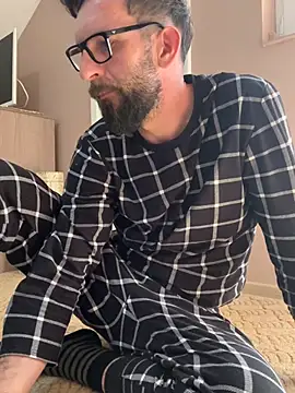 Michel_huge élő XXX-chatje