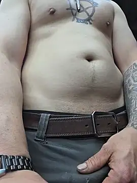 Chat +18 de twistafatpipe ao vivo