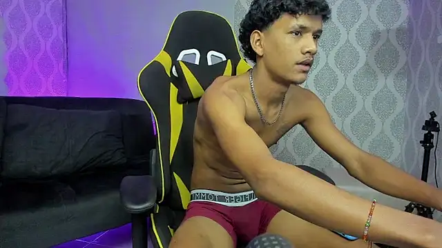 Boy_savoy's Live XXX Chat