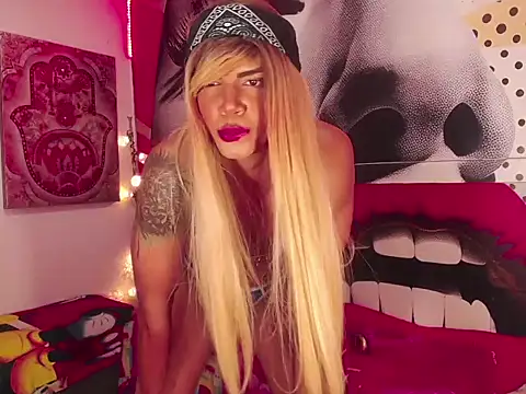 Pertunjukan Kamera Web MarioChams