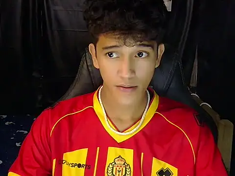 hugekenbigcock Pertunjukan Webcam