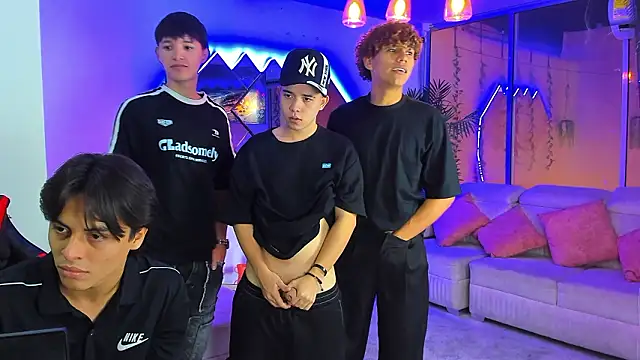 دردشة Houseofwarrios الجنسية المباشرة