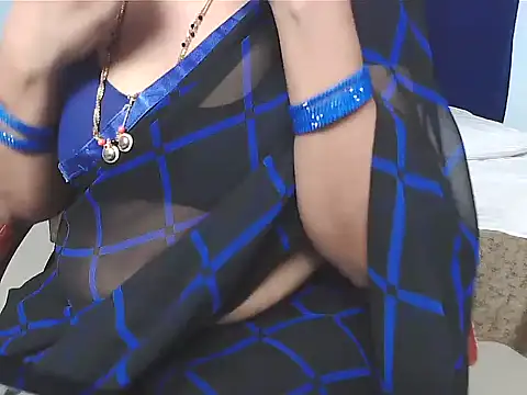 sunitha-3's Live XXX Chat