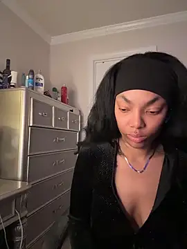 butterflybootyy 即時 XXX 聊天