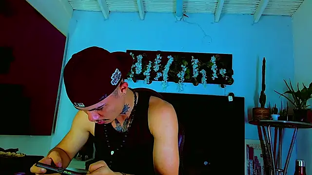 HannibalLester 在線直播表演