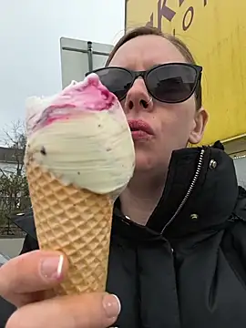 Squirtingcouple9094 Live XXX-chat