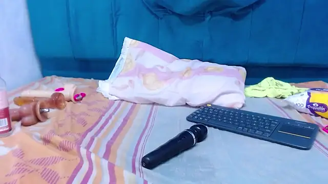 andrea_lopeez's Live XXX Chat