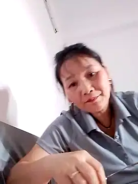 Chat XXX en directo de Cako-naka