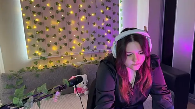 Chat XXX ao vivo de RiotKitten1