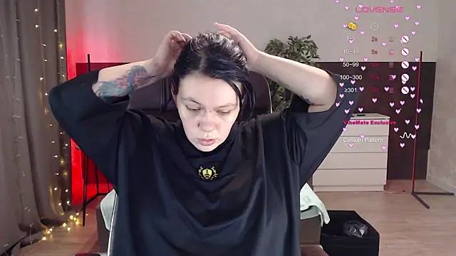 Chat XXX en directo de Qwerty_Anna_Lbo