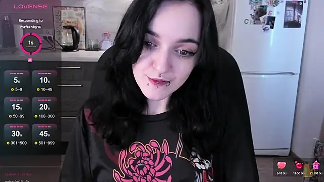 linaa__tyaan's Live XXX Chat