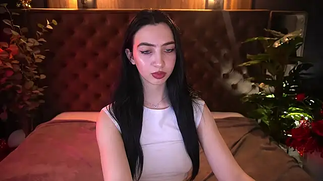 Chat +18 de WildKittenX_ ao vivo