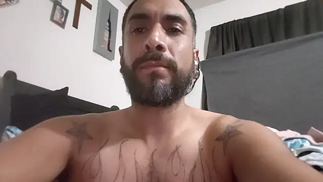 Forbidden_daddyのライブXXXチャット