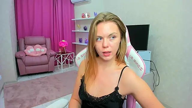 Strawberrye's Live XXX Chat