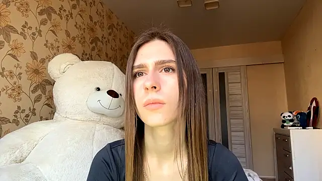 ElsieKuhlmann Adlı Modelin Canlı XXX Sohbeti