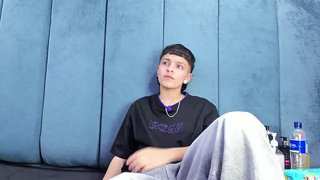 Megan_Thompson_ Chat XXX in diretta