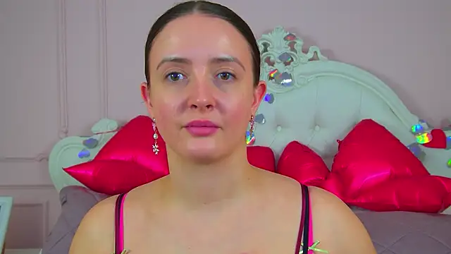 Онлайн чат XXX ElinaBellucci