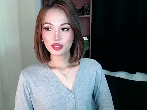 YougotLara's Live XXX Chat