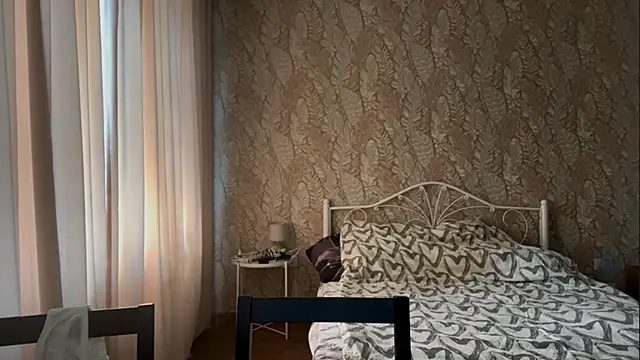 miainheatのライブXXXチャット