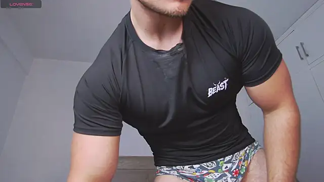 Arilas_'s Live XXX Chat