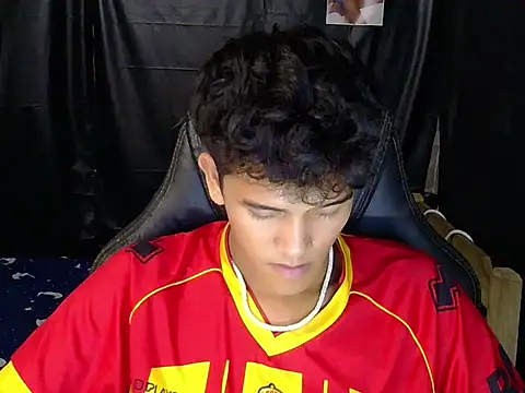 hugekenbigcock's Live XXX Chat