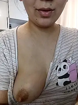 Онлайн чат XXX Emi_hot1