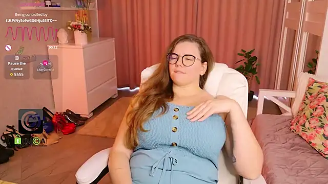 KellyKleine Chat XXX live