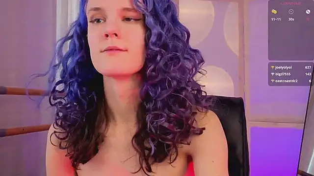 AuraLaunni live XXX chat