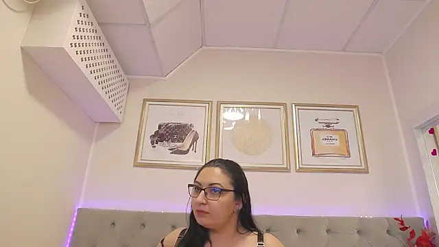 BustyEva_ Show in webcam