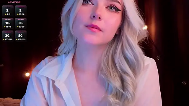 ShyniAlice élő XXX-chatje