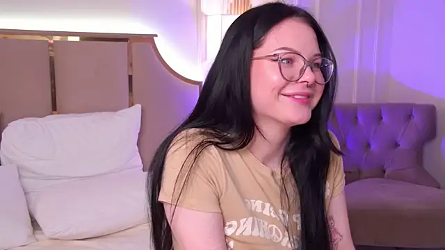 CindyMil élő XXX-chatje