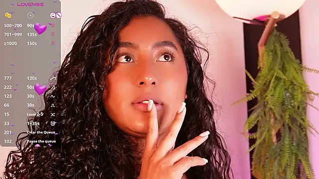 SoyJuliana_19 webcam show